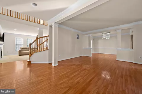 Living - 10006 Enford Ct, Lanham, MD 20706 photo 4 of 19