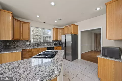 Kitchen - 10006 Enford Ct, Lanham, MD 20706 photo 3 of 4