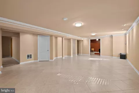 Entry Way - 10006 Enford Ct, Lanham, MD 20706 photo 7 of 7