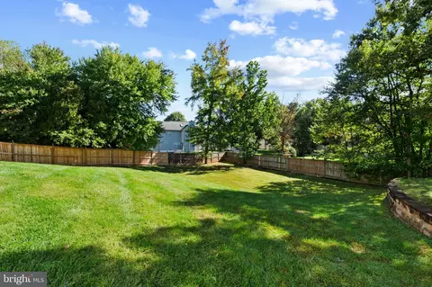 Exterior - 10006 Enford Ct, Lanham, MD 20706 photo 13 of 16