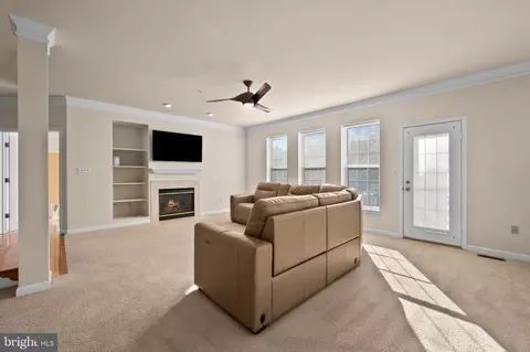 Living - 10006 Enford Ct, Lanham, MD 20706 photo 14 of 19