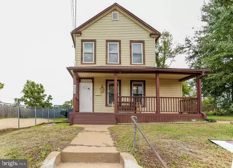 5926 Addison Rd, Capitol Heights, MD 20743