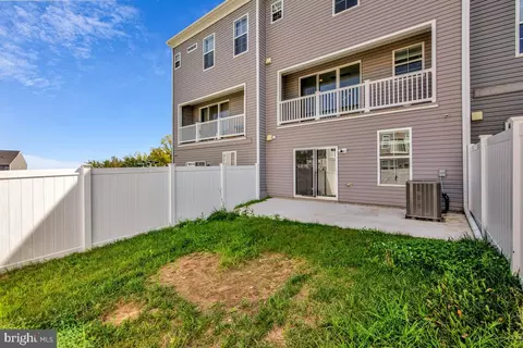 Exterior - 1030 High Point Trl, Laurel, MD 20707 photo 3 of 4