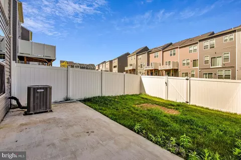 Exterior - 1030 High Point Trl, Laurel, MD 20707 photo 4 of 4