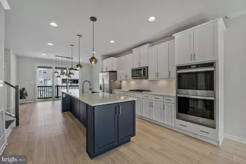 Kitchen - 1030 High Point Trl, Laurel, MD 20707 photo 2 of 3