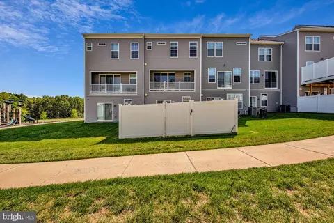 Exterior - 1030 High Point Trl, Laurel, MD 20707 photo 2 of 4
