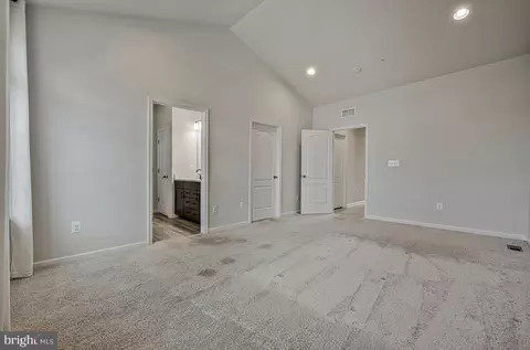Entry Way - 1030 High Point Trl, Laurel, MD 20707 photo 12 of 15