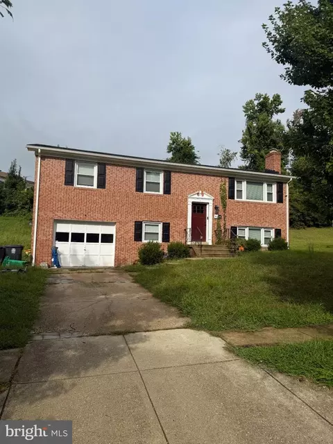 4819 Woodford Ln, Marlboro, MD 20772