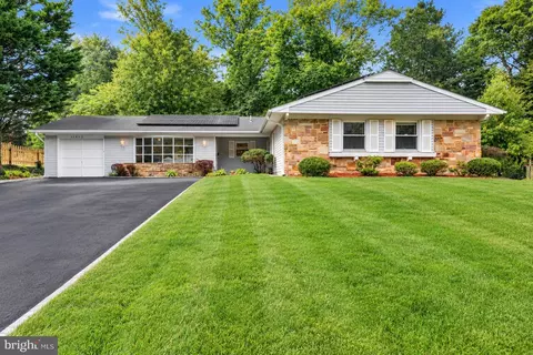 12902 Kendale, Bowie, MD 20715