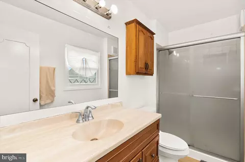 Bath - 9203 Twin Hill Ln, Laurel, MD 20708 photo 4 of 5