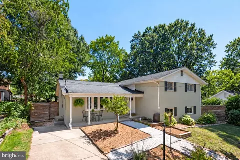 4206 Blacksnake Dr, Temple Hills, MD 20748