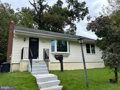 5710 Quebec St, College Park, MD 20740