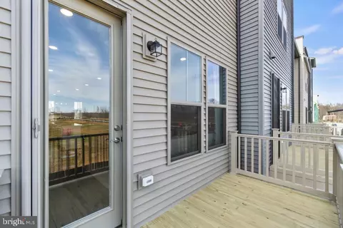 Entry Way - 10933 Wheat Berry Dr, Marlboro, MD 20774 photo 13 of 14