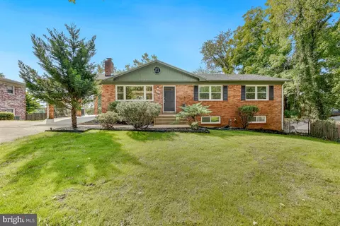 410 Aqua Lynn Dr, Fort Washington, MD 20744