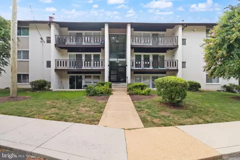3122 Brinkley Rd #4201, Temple Hills, MD 20748