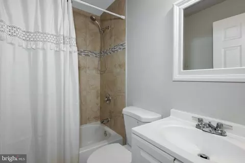 Bath - 9937 Franklin St, Lanham, MD 20706 photo 2 of 3