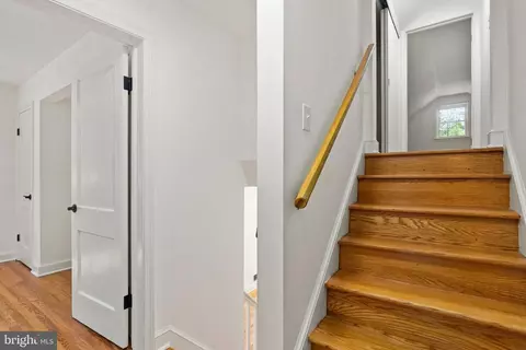Entry Way - 8509 Schultz Rd, Clinton, MD 20735 photo 8 of 11