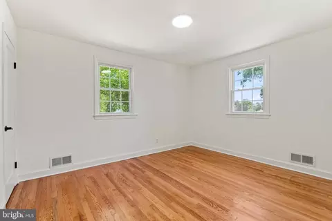 Bedroom - 8509 Schultz Rd, Clinton, MD 20735 photo 4 of 9