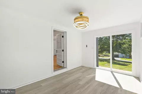 Entry Way - 8509 Schultz Rd, Clinton, MD 20735 photo 4 of 11