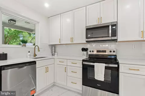 Kitchen - 8509 Schultz Rd, Clinton, MD 20735 photo 3 of 3