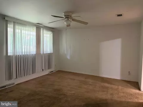 Living - 8603 Dangerfield Rd, Clinton, MD 20735 photo 1 of 2