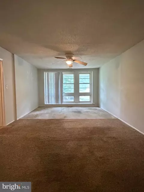 Living - 8603 Dangerfield Rd, Clinton, MD 20735 photo 2 of 2