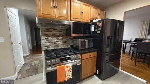 Entry Way - Undisclosed, Lanham, MD 20706 photo 1 of 6