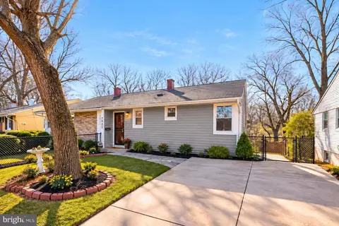 7505 Greenleaf Rd, Landover, MD 20785