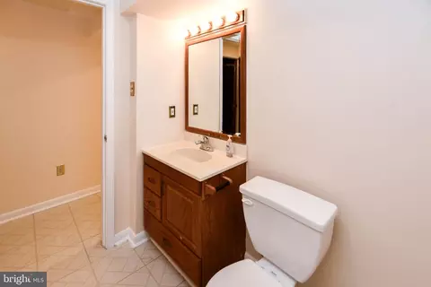 Bath - 2102 Crepe Ct, Bowie, MD 20721 photo 2 of 2