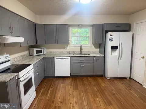 Kitchen - 6812 Irene Ct, Bowie, MD 20720 photo 4 of 4
