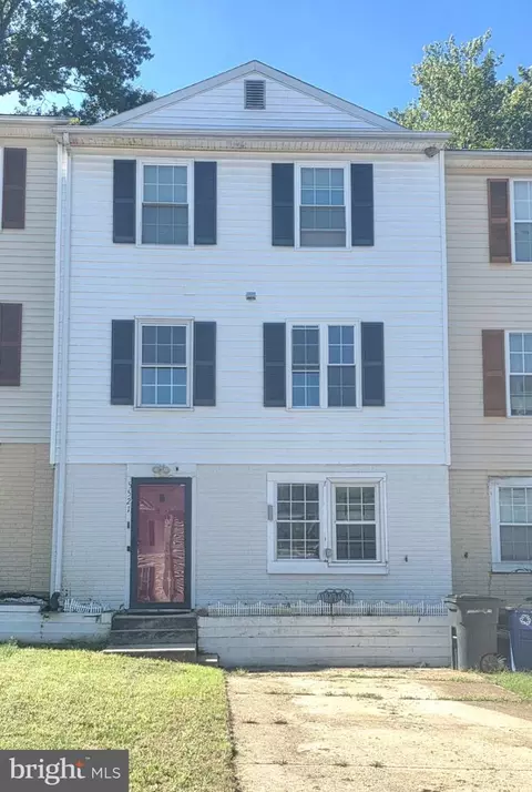 5521 K St, Fairmount Heights, MD 20743