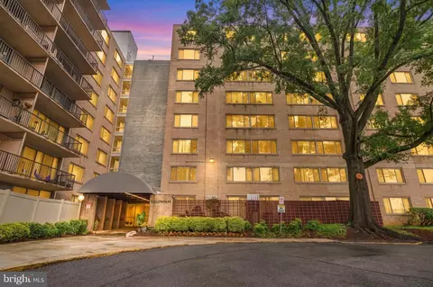 4410 Oglethorpe St #607, Hyattsville, MD 20781