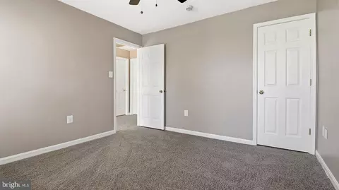 Bedroom - 14101 Kathleen Ln, Brandywine, MD 20613 photo 3 of 3