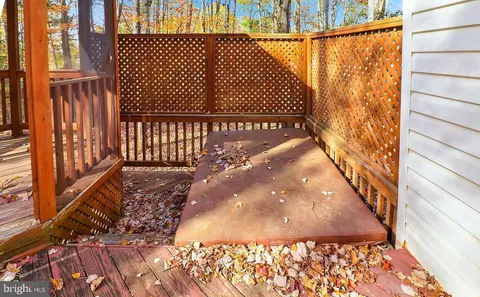 Exterior - 14101 Kathleen Ln, Brandywine, MD 20613 photo 5 of 8
