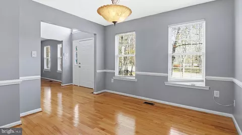 Entry Way - 14101 Kathleen Ln, Brandywine, MD 20613 photo 8 of 25
