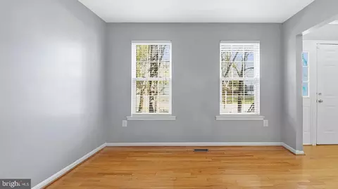 Living - 14101 Kathleen Ln, Brandywine, MD 20613 photo 1 of 4