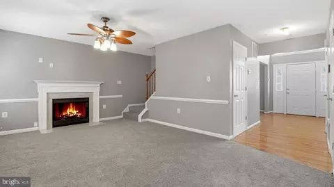 Living - 14101 Kathleen Ln, Brandywine, MD 20613 photo 3 of 4