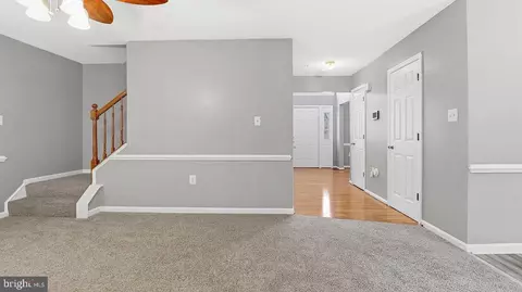 Entry Way - 14101 Kathleen Ln, Brandywine, MD 20613 photo 10 of 25