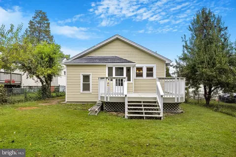 Exterior - 1106 Snowden Pl, Laurel, MD 20707 photo 2 of 9