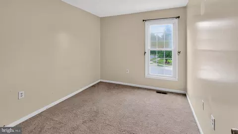 Bedroom - 13100 N Point Ln, Laurel, MD 20708 photo 3 of 4