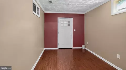 Entry Way - 13100 N Point Ln, Laurel, MD 20708 photo 7 of 10
