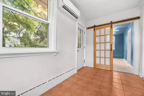 Entry Way - 3209 Varnum St, Mount Rainier, MD 20712 photo 3 of 4