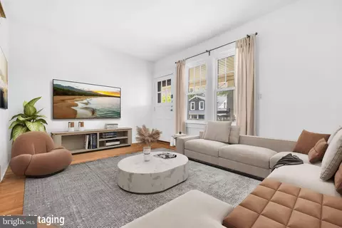 Living - 3209 Varnum St, Mount Rainier, MD 20712 photo 2 of 7