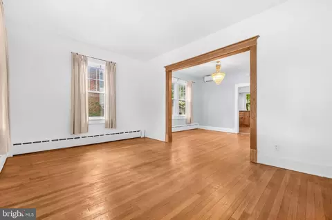 Living - 3209 Varnum St, Mount Rainier, MD 20712 photo 6 of 7