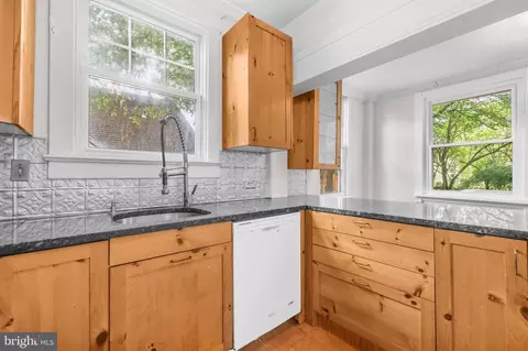 Kitchen - 3209 Varnum St, Mount Rainier, MD 20712 photo 2 of 5
