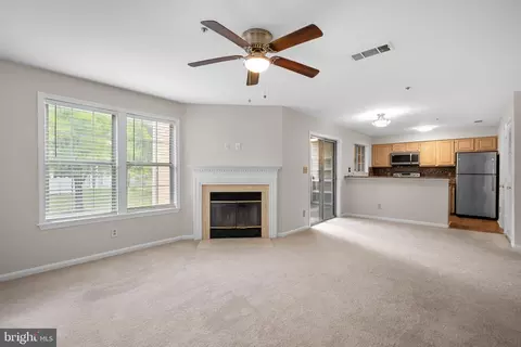 Living - 14311 Runabout Ct #615, Laurel, MD 20707 photo 1 of 3