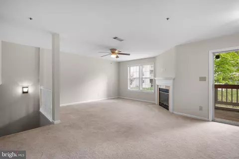 Living - 14311 Runabout Ct #615, Laurel, MD 20707 photo 2 of 3