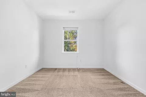 Bedroom - 4607 30th St, Mount Rainier, MD 20712 photo 1 of 4