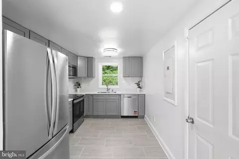 Entry Way - Undisclosed, Clinton, MD 20735 photo 3 of 7
