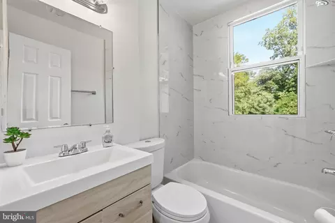 Bath - Undisclosed, Clinton, MD 20735 photo 2 of 2